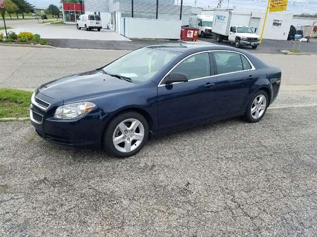 2011 Chevrolet Malibu LS 4DR Sedan